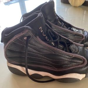 Mike Air Jordan 11s Youth Size 2.5